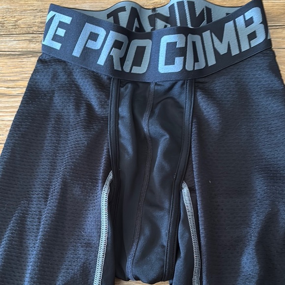 Nike Black Leggings Full-Length Athletic Fit - Picture 5 of 7